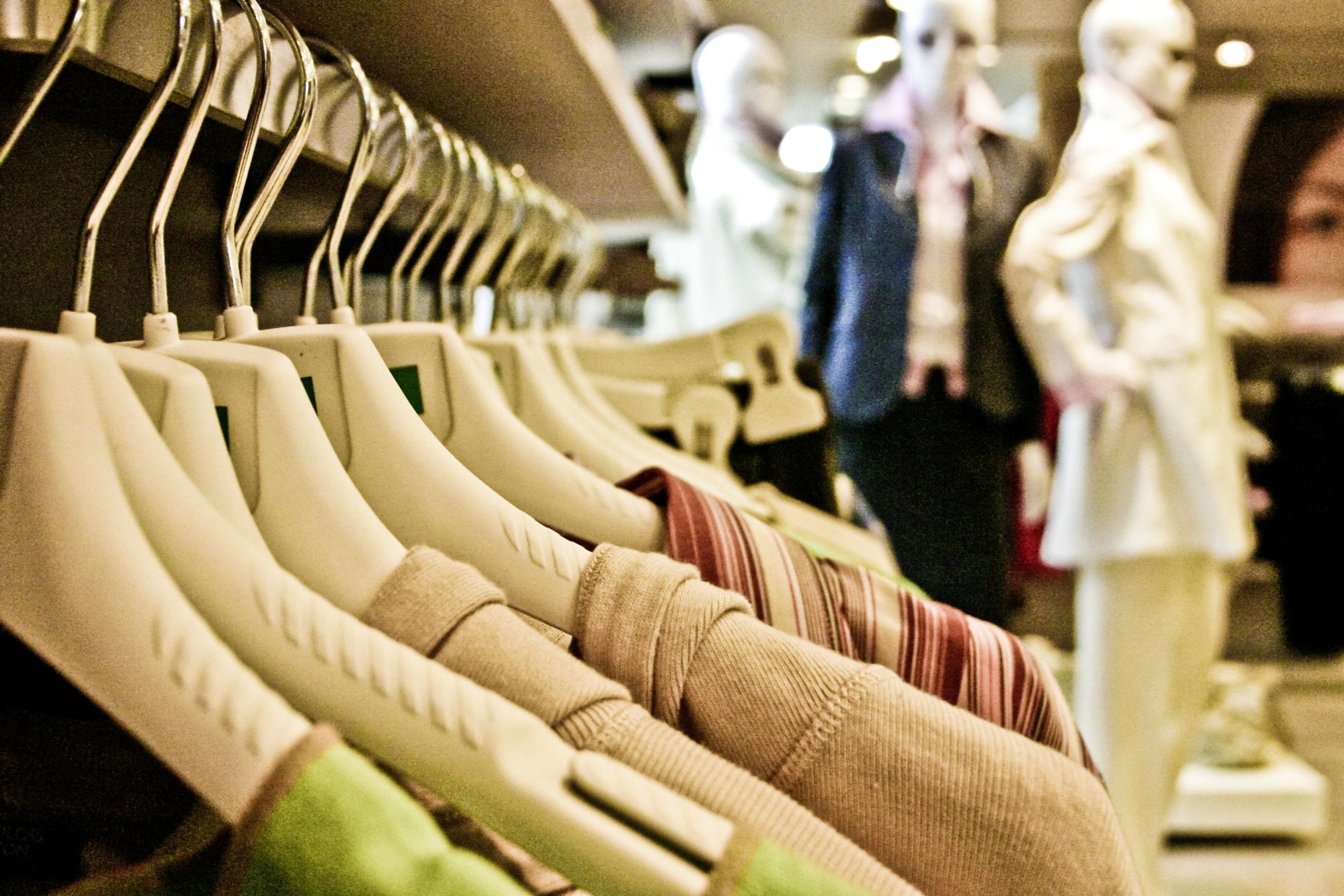 common clothes shopping mistakes